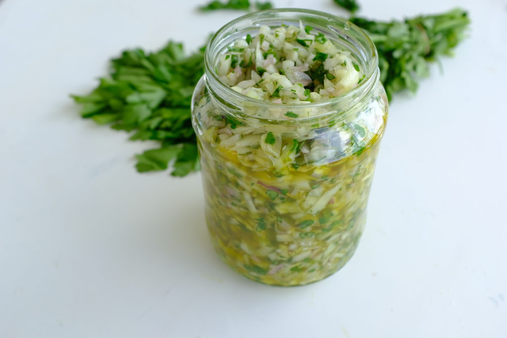 Sauce magique aux oignons en bocal