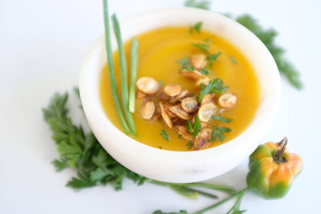 Velouté de giraumon, un grand classique de la cuisine antillaise