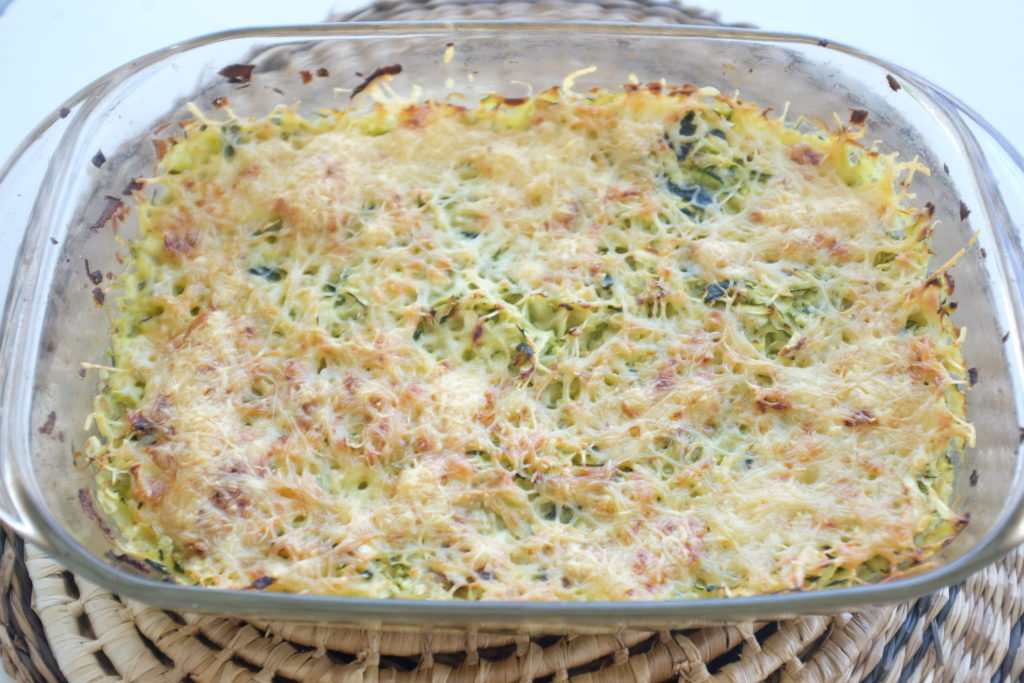 Gratin de courgettes sortant du four